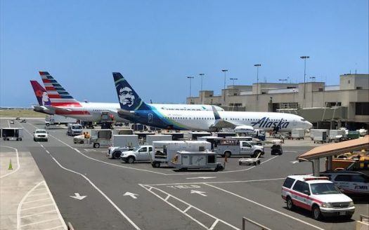 ホノルル空港　ダニエルイノウエ空港